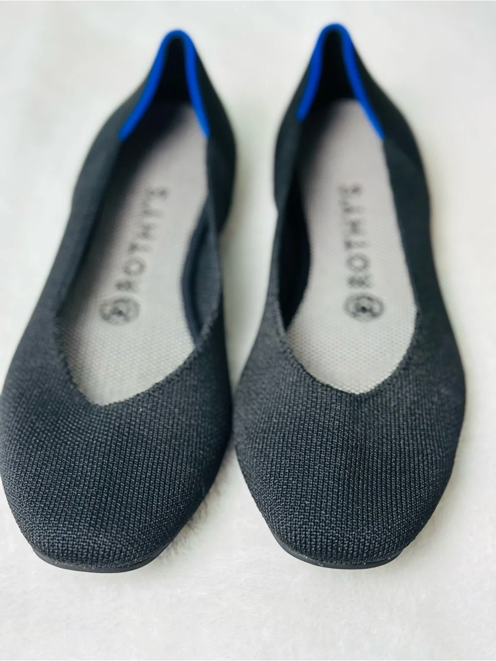 Rothy's Black The Flat Round Toe Knit Flats with Royal Blue Trim Size 7.5